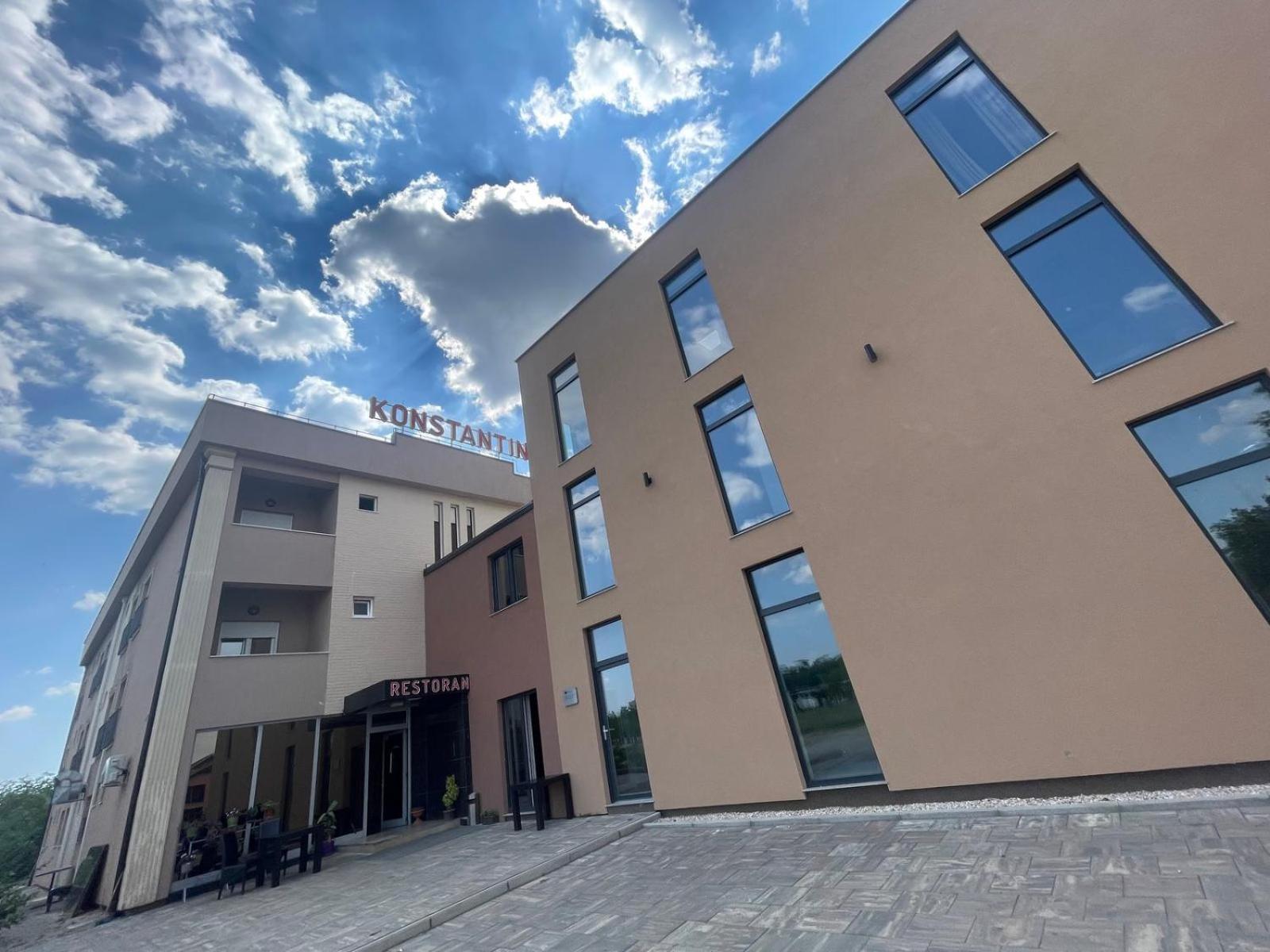 Hotel Konstantin Laplje Selo Exterior foto